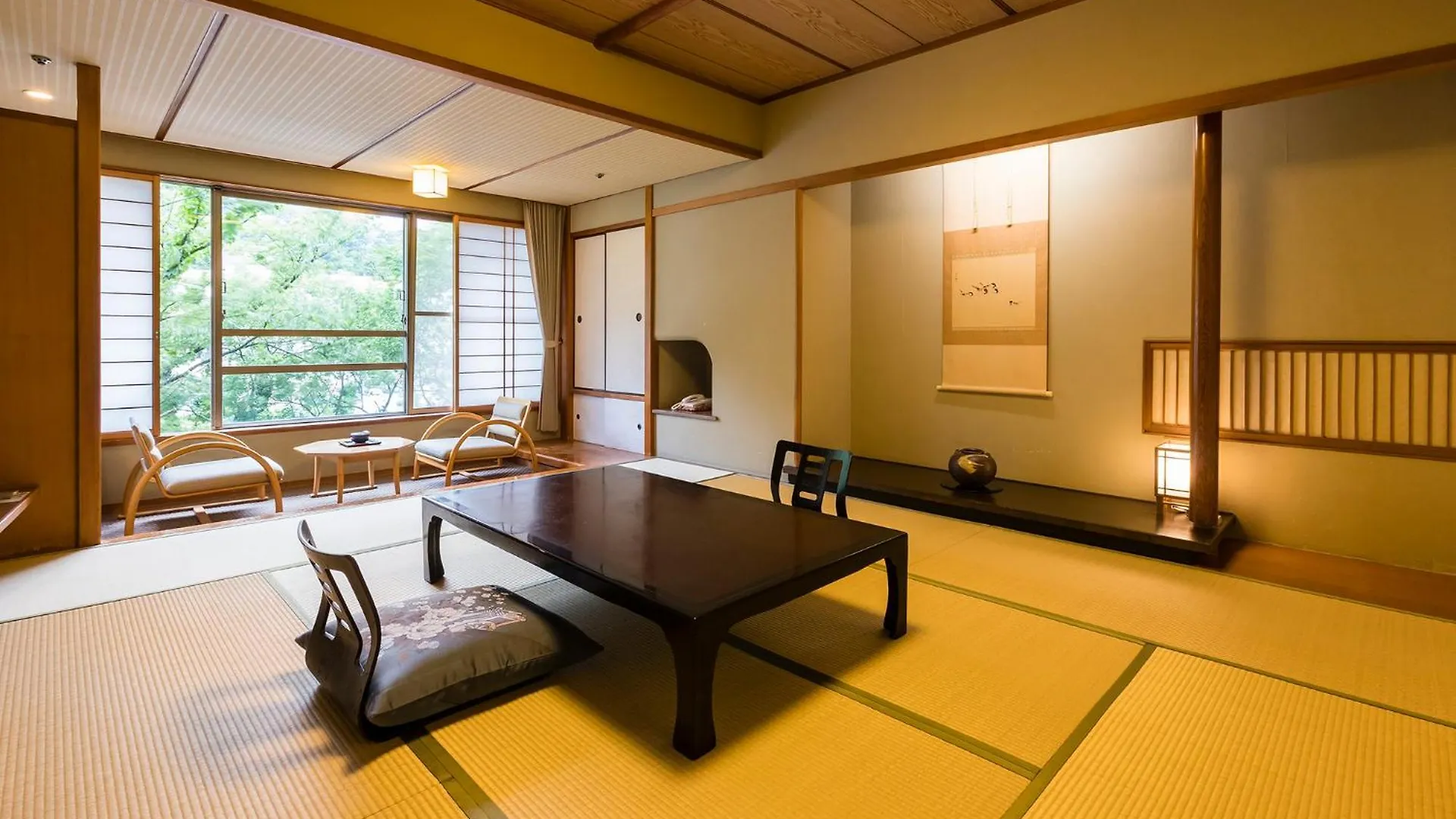 Hakone Yumoto Onsen Hotel Kajikaso Japan