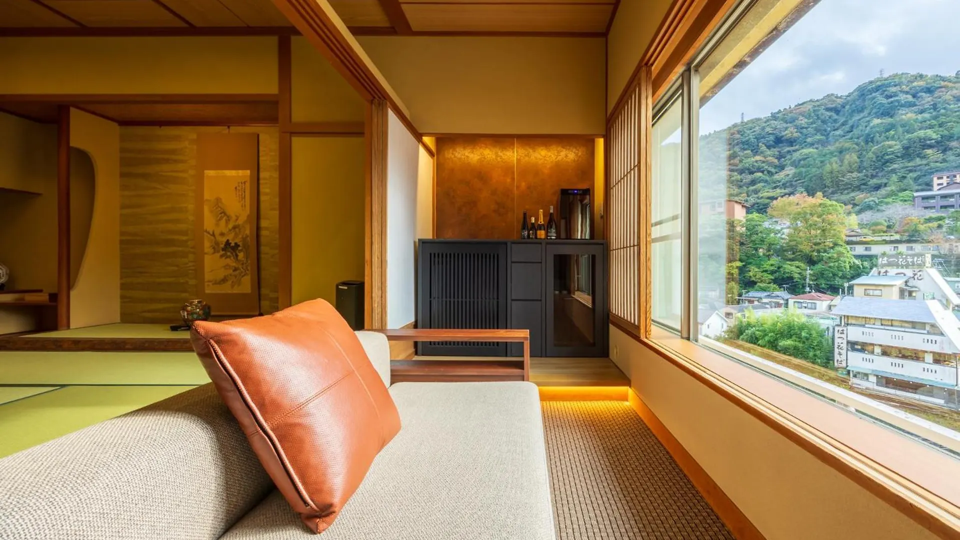 Hakone Yumoto Onsen Hotel Kajikaso Japan