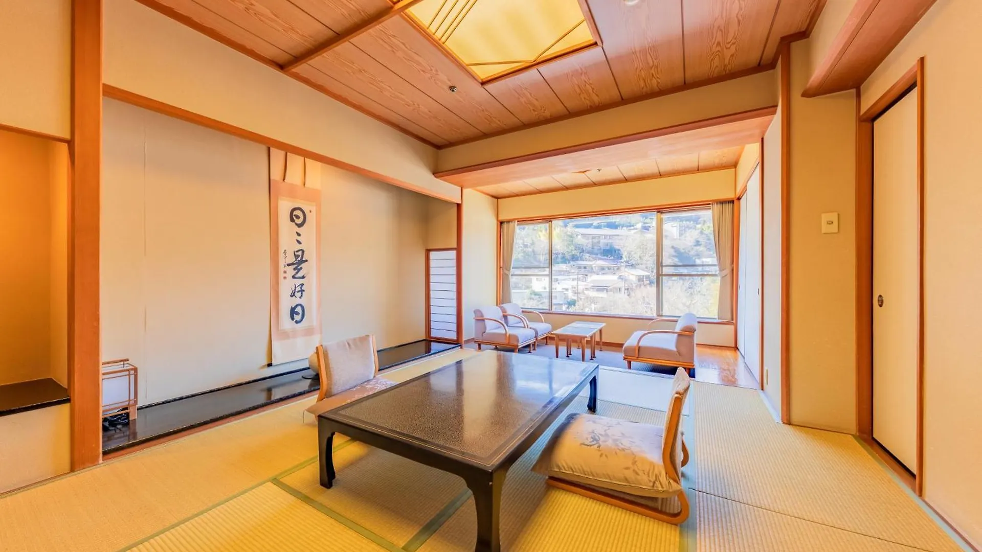 Hakone Yumoto Onsen Hotel Kajikaso 4*,