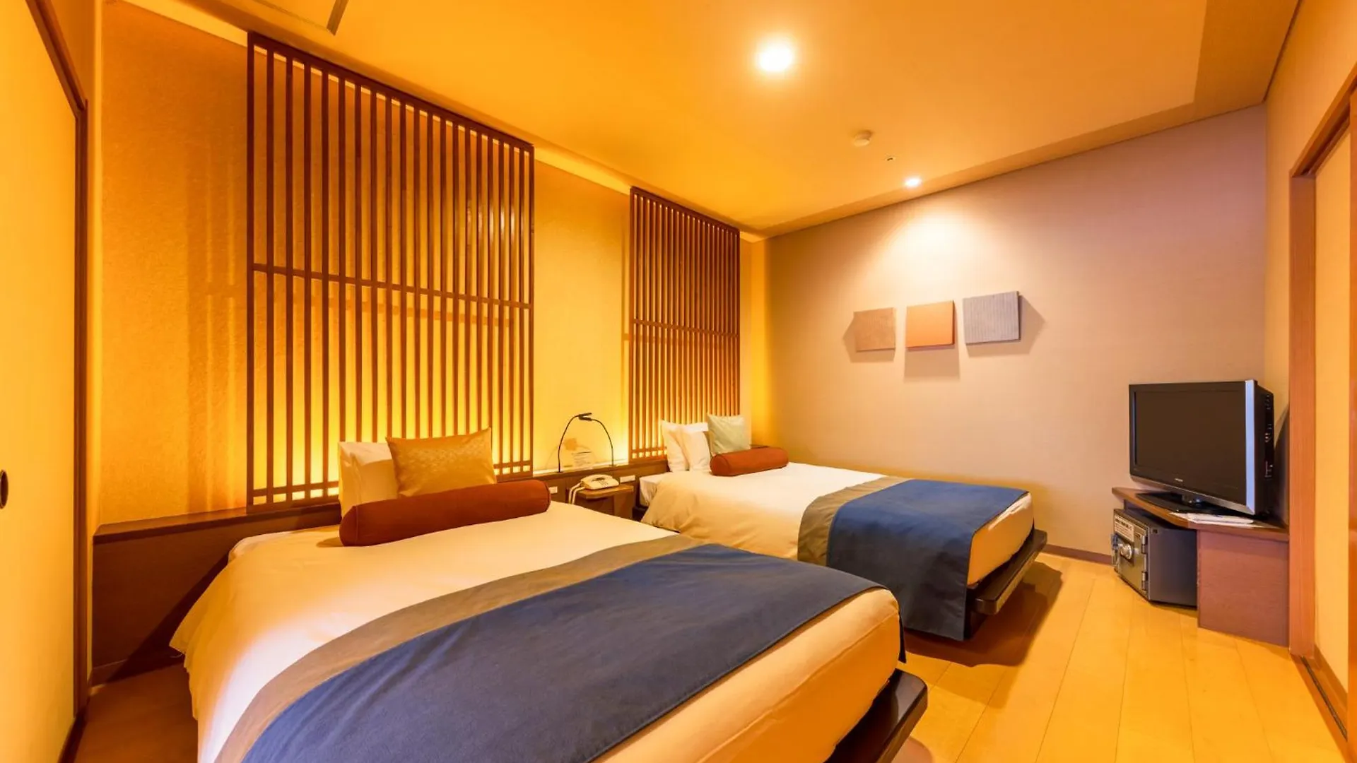 Hakone Yumoto Onsen Hotel Kajikaso 4*,  Japan